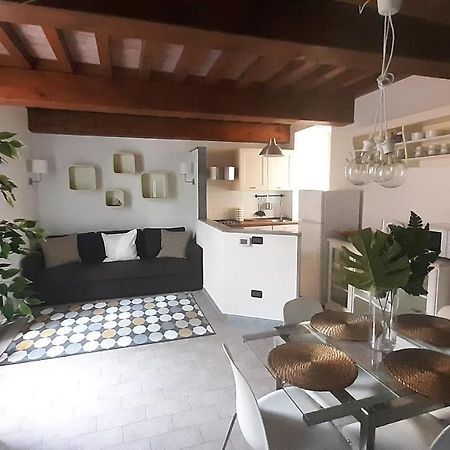 Apartamento il nido dell'arancio Carrara Exterior foto
